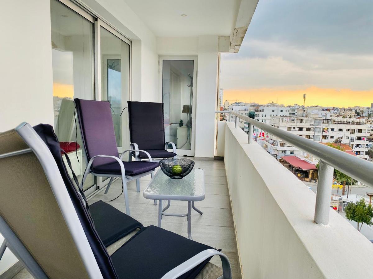 Panoramic Seaside Getaway, 2-Br Penthouse Lárnaca Exterior foto